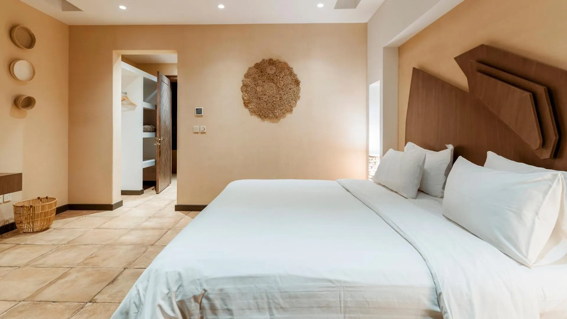 The Cliff Resort الرياض
