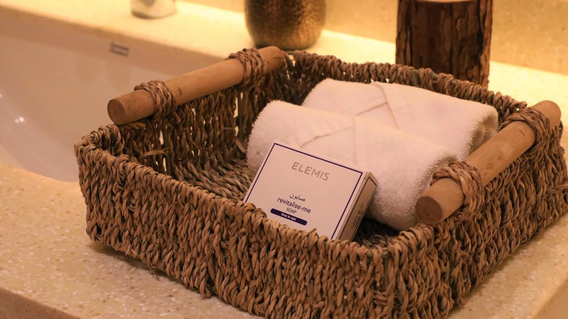 The Cliff Resort الرياض 5*,