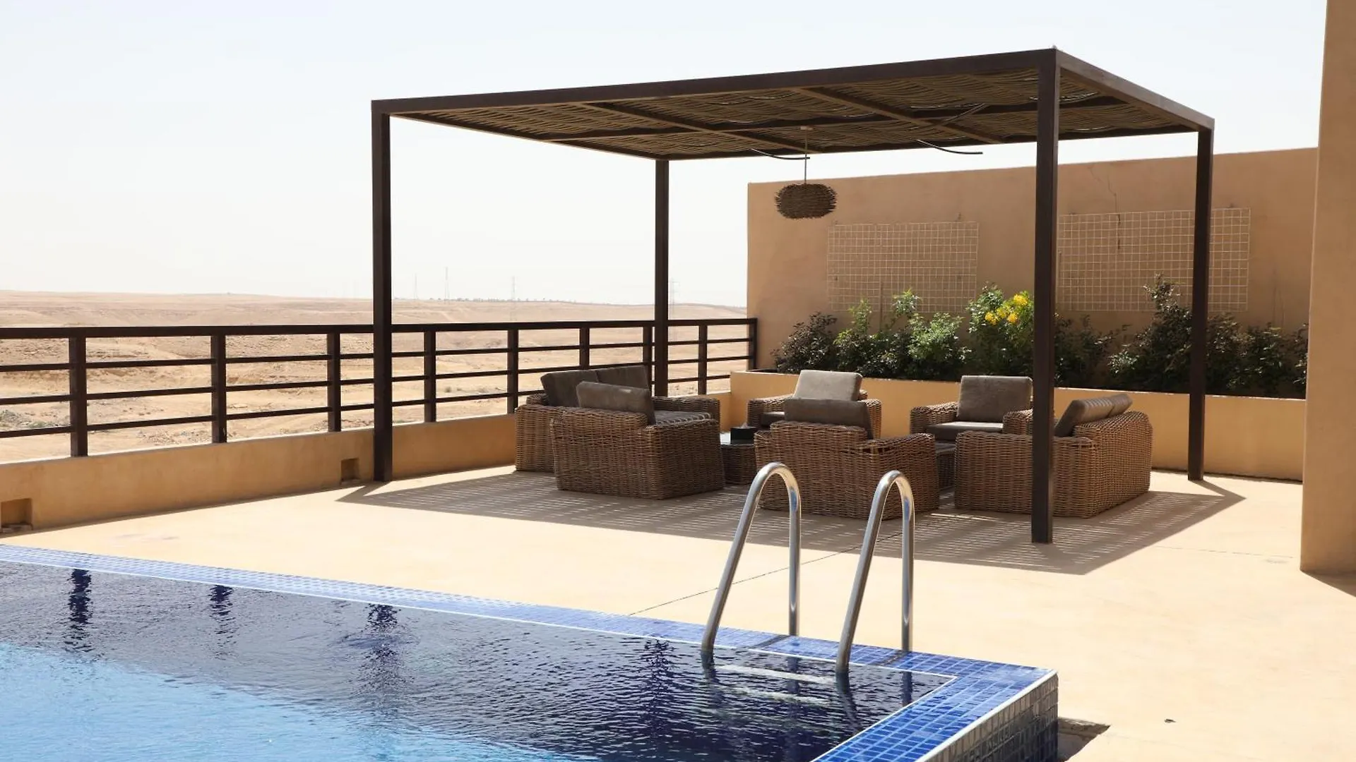 The Cliff Resort الرياض